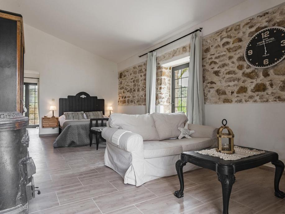 Bramasole Charming House Hotel Comiso Kültér fotó